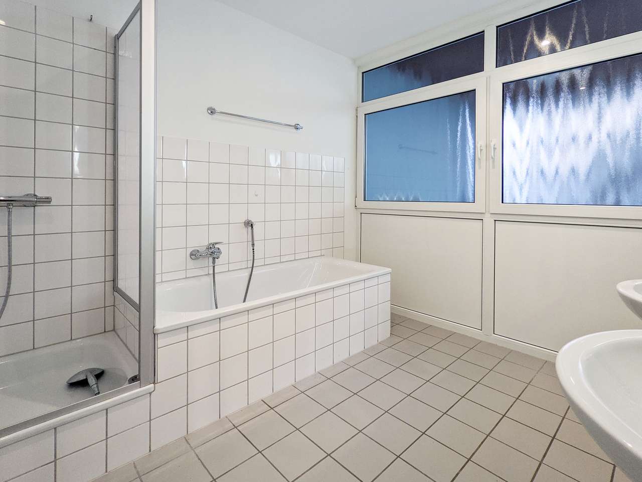 Badezimmer EG