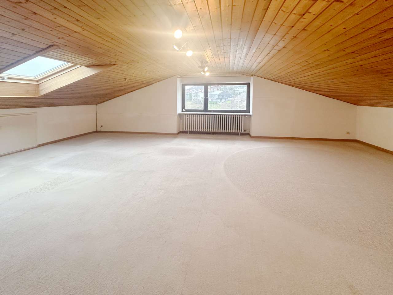 Dachgeschoss Studio